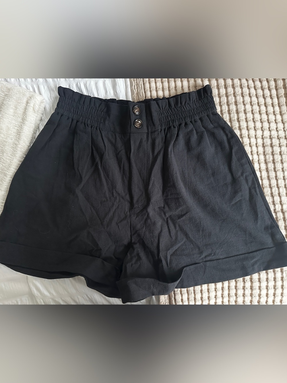 Cupshe Women’s Shorts Medium M Solid Black high waisted 3” inseam ADORABLE